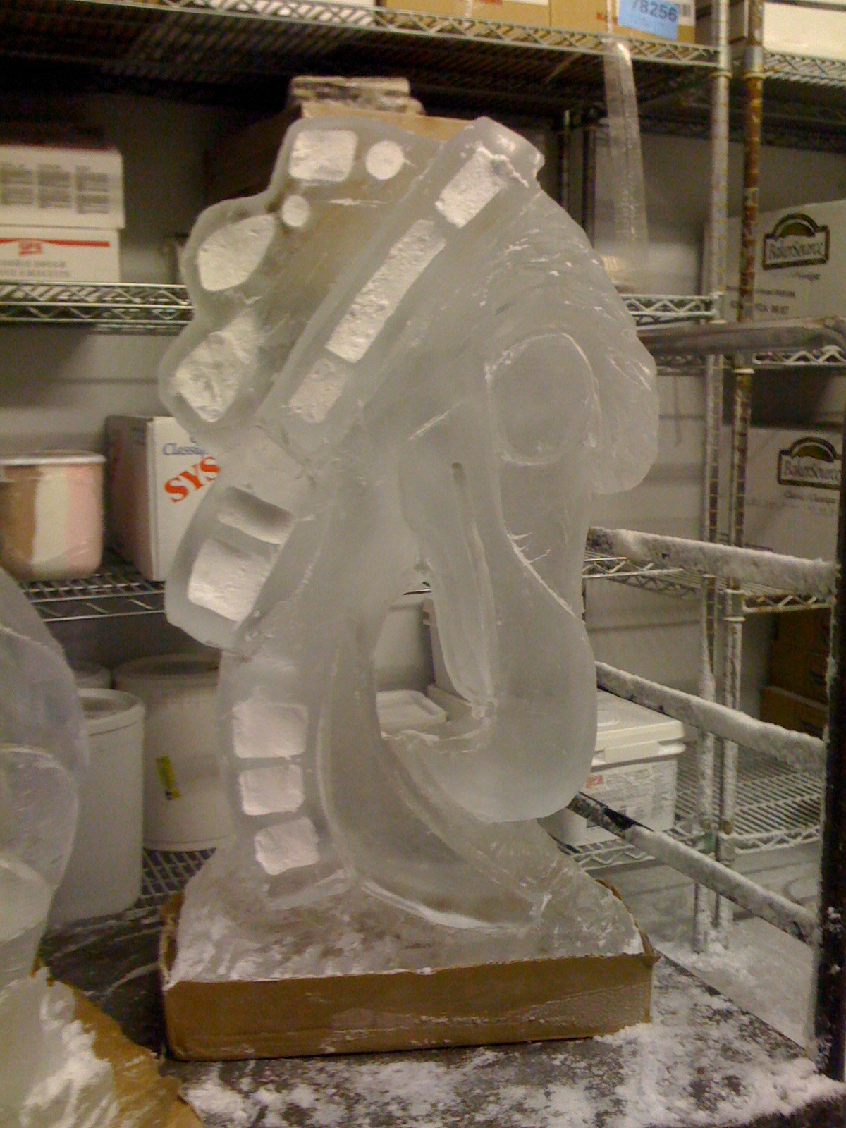 Eagle tabletop ice sculpture
