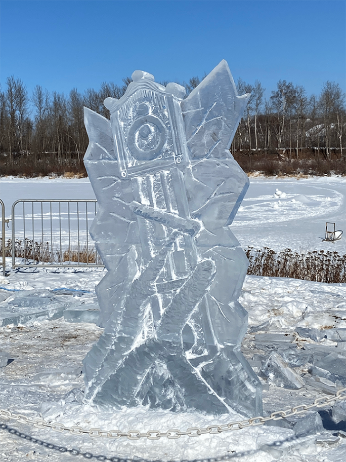 Stranger Things clock ice sculpture