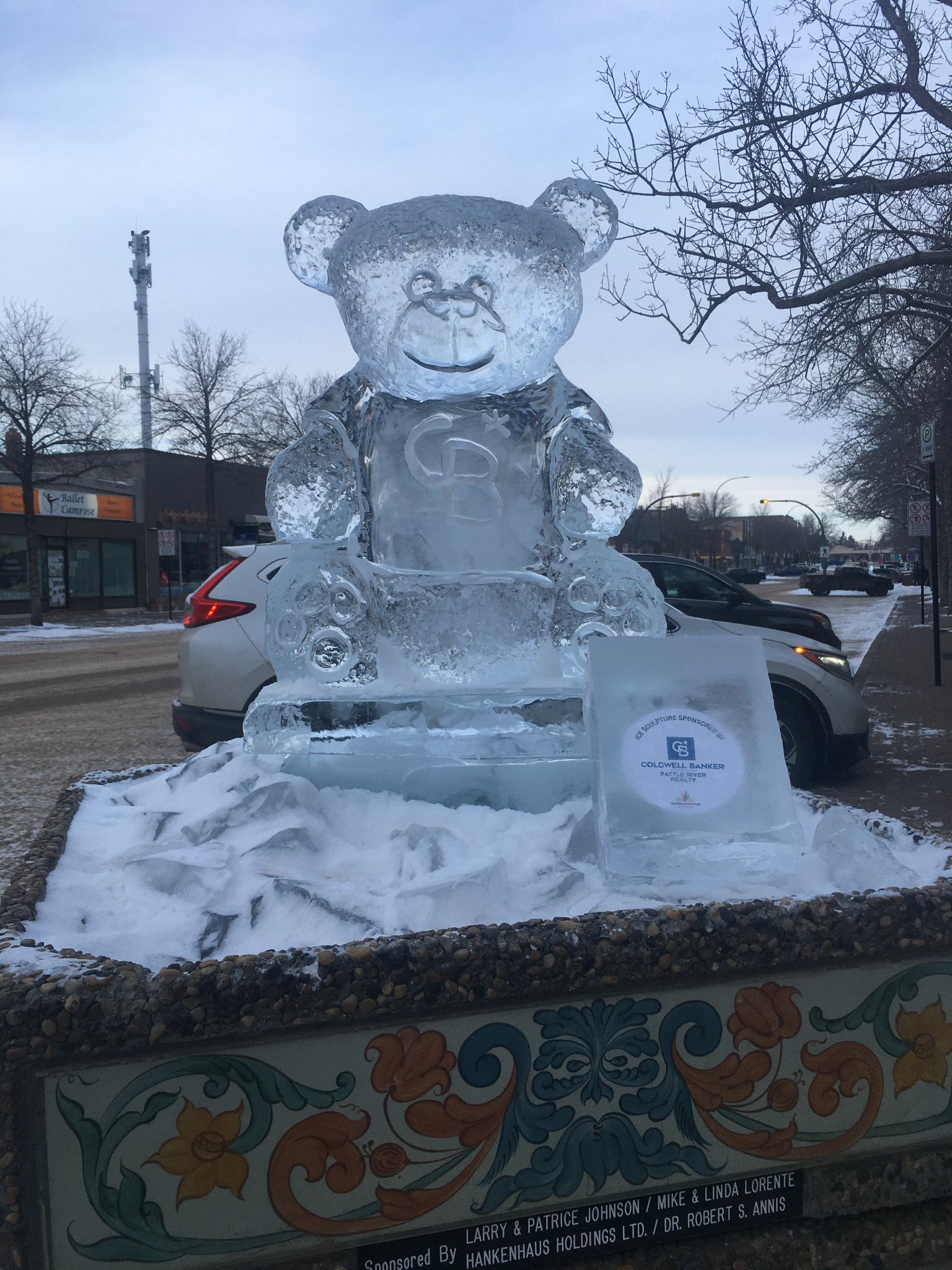 Teddy bear ice sculpture